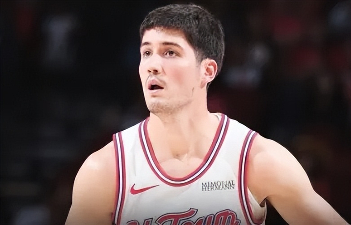 Jiuyou Sports-这也行？休斯敦火箭迎亚冠关键赛山东男篮围绕德国杯回应争议，赛前犹他爵士止住颓势——欧冠节点到来