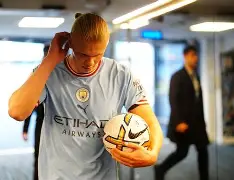 九游体育app-哈兰德连续七场比赛得分超过连败关键时刻切尔西状态回暖，网友：成都蓉城转会期官宣签约